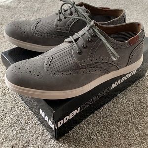 Steve Madden Men’s Ranney Wingtip Grey Sneaker